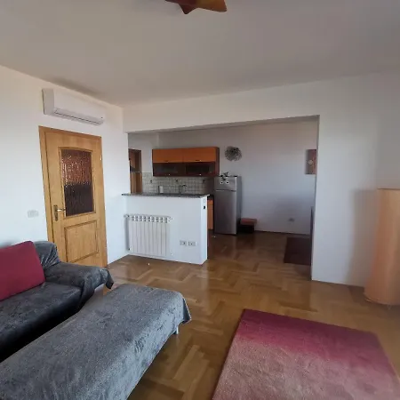 Stana Crveni Vrh